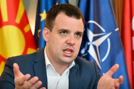 ОФИЦИЈАЛНО – Потпретседателот на СДСМ и поранешен градоначалник на Карпош, Стефан Богоев е нов директор на Царинската управа