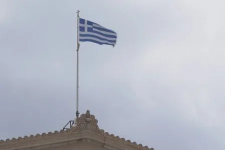 Почнува гласање за доверба на Влада во Грција