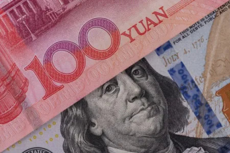 Кина ја зајакнува контролата при купувањето долари