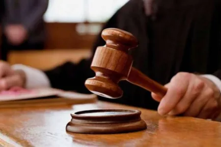Продолжи протестот на судската администрација