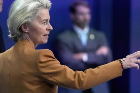 ТАА ИМА ВАЖНА ПОРАКА ЗА УКРАИНА – Урсула фон дер Лајен ненадејно пристигна во Киев
