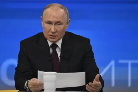 Путин го доби својот прв конкурент: Втората по големина партија во Русија го именуваше својот кандидат за претседателските избори во 2024 година