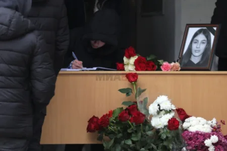 „Драга Вања, почивај во мир кога ние возрасните не можевме да ти обезбедиме!„ Пораката од книгата на жалост ја кине душата!