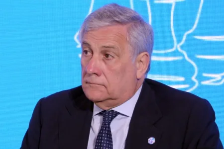 „ЕУ ТРЕБА ДА ИМА СВОЈА ВОЈСКА“ Тајани: Ако сакаме да бидеме мировници во светот, ова е единствениот начин