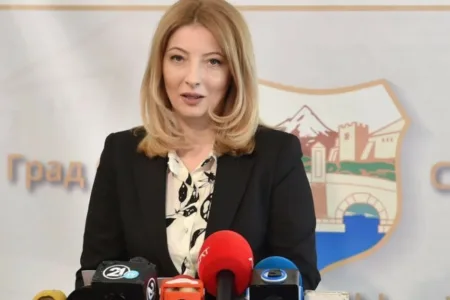 Без албански песни на новогодишната забава во Скопје, Арсовска: Бени Шаќири ги претставуваше Албанците