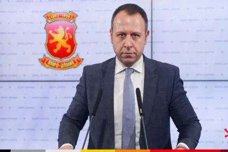 Игор Јанушев: “ВМРО-ДПМНЕ ќе поднесе тужба за Оливер Спасовски за несовесно издавање на личните исправи“
