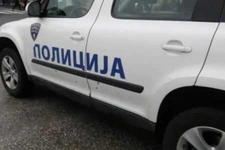 МВР: Полициски службеник кој не бил на должност нападнал колега кој извршувал службени дејствија
