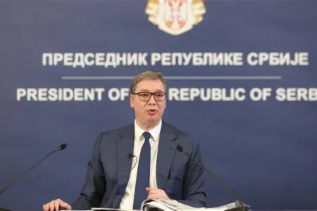 Вучиќ: Западот бара од Србија да го признае Косово и да се откаже од Српска