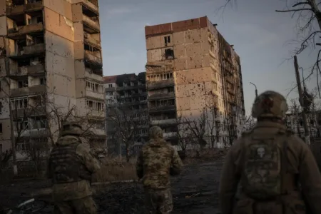 МАКРОН ИСПРАТИ 2.000 ВОЈНИЦИ ВО УКРАИНА? Шокантни вести од Москва: Францускиот контингент веднаш станува наша ПРИОРИТЕТНА ЦЕЛ