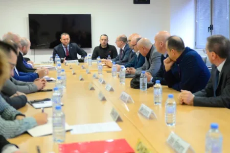 Состанок на МВР, ЈО и АНБ: Се преземени сите потребни мерки и активности во врска со оперативната акција – Претседателски и парламентарни избори 2024