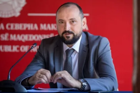 Битиќи: Неприфатливо поскапување на автомобилското осигурување, компаниите веднаш ја повлекуваат одлуката