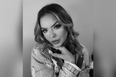 Ана објавила селфи неколку минути пред смртта: Младата музичка ѕвезда почина со своето момче додека се враќаше од концерт (ВИДЕО)