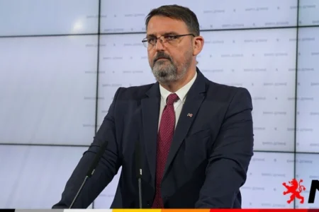 Стоилковски: 12 директори на Хирургија да кажат колку операции и зафати се откажани во овие 15 дена, додека министерот се крие