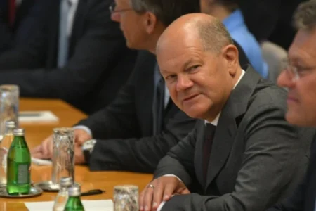 Шолц најави повторна кандидатура за канцелар на Германија