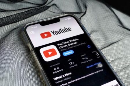 YouTube ги блокира овие претплатници: Корисниците открија трик за гледање видеа без реклами