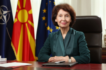 Претседателката Силјановска Давкова отповика седуммина амбасадори