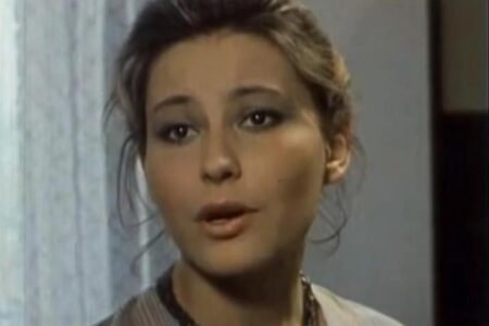 Сите ја обожаваа како Марија во „Жикина династија“, а судбината сурово си поигра со неа: Почина на сред улица, а овој детаљ потресе многумина (фото)