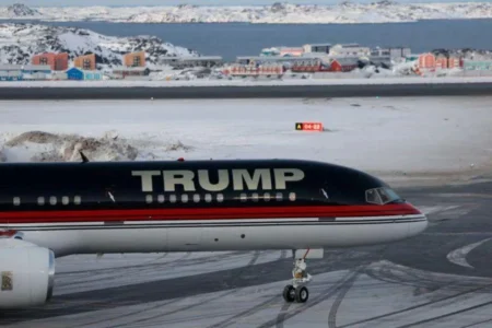Зошто Трамп го сака Гренланд и што мислат Гренланѓаните за тоа