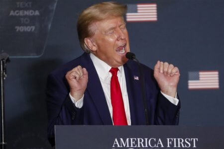Итно предупредување на разузнавачките агенции: Инаугурацијата на Трамп можна цел на екстремисти