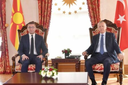 Мицкоски се сретна со Ердоган: Потпишана заедничка политичка декларација за продлабочување на соработката меѓу двете влади