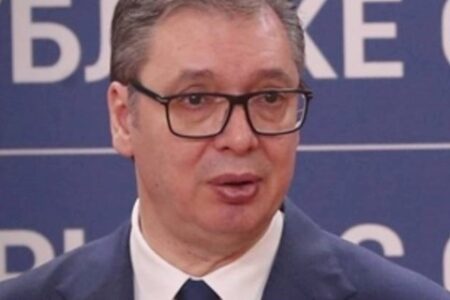 Вучиќ: Нова влада од 20 март или предвремени избори