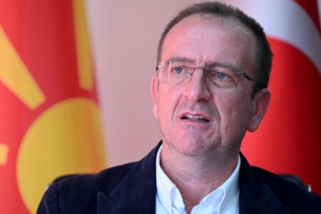 Таравари: Ако се земе парче земја од Косово, тоа може да биде причина за голем конфликт