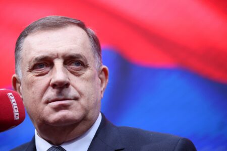 Додик: Сакаме Република Српска да има право на конфедерација со Србија
