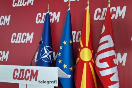 СДСМ: Храната поскапува, платите не се зголемуваат, а владата ги троши парите на граѓаните за тропско овошје