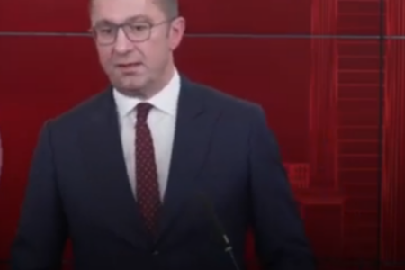 Мицкоски: Нормално е да се следи ситуацијата во Србија, но не очекувам да се прошири и кај нас