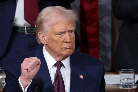 Трамп ги мами Гренланѓаните: Ќе бидете богати, ќе ве однесеме до височини кои никогаш не сте ги замислиле