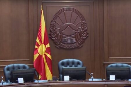 Владата ја прифати оставката на градоначалникот на Кочани, Љупчо Папазов