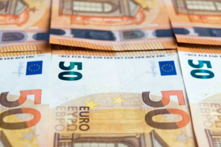 Дали Шпанија и Италија забрануваат употреба на банкноти од 50 евра?