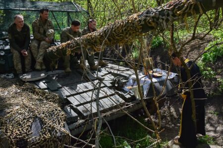 Украинската армија формира два корпуси, во тек е голема реорганизација на формацијата