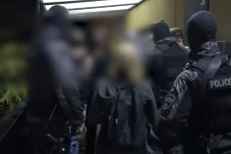 МВР и обвинителство: Уапсени уште 6 полицајци за пожарот во Кочани, еден во бегство