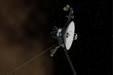 НАСА ги обновува резервните мотори на Војаџер 1 по 20 години