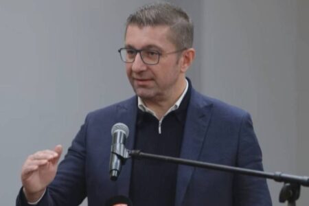 Мицкоски: Донесен Оперативен план вреден 40 милиони евра за вработување на над 16.000 лица