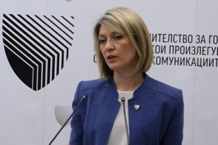 Ленче Ристоска бара извинување од Латас: Поради мојата апликација,мета сум на неосновани напади и клеветнички изјави