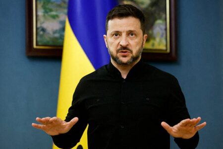 Зеленски: Украина го запре напредувањето на руските трупи во Сумиската област